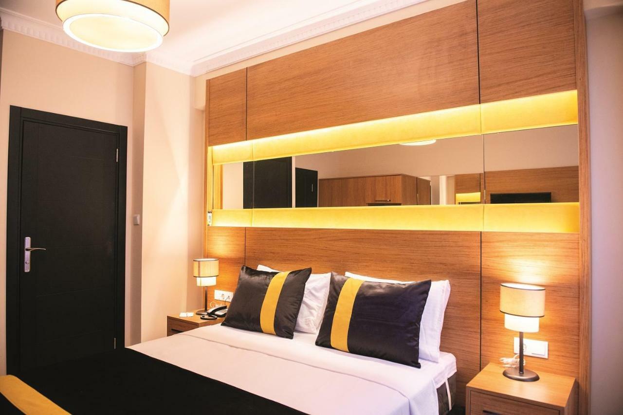 คารามันส์ ซีรน์เกชิ สวีท โฮเต็ล Hotel อิสตันบูล ภายนอก รูปภาพ