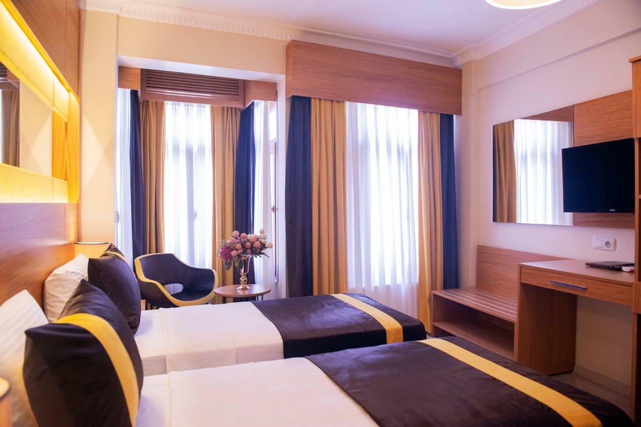 คารามันส์ ซีรน์เกชิ สวีท โฮเต็ล Hotel อิสตันบูล ภายนอก รูปภาพ